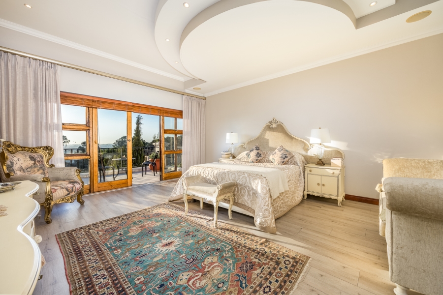 6 Bedroom Property for Sale in Klein Zevenwacht Western Cape